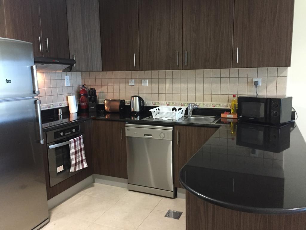 Espace Holiday Homes - Elite Residency Дубай Экстерьер фото